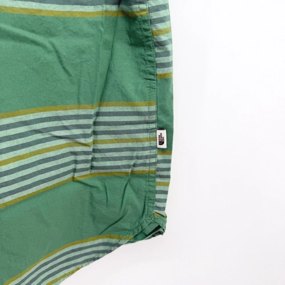The North Face Shirt Mens L Green Striped Short Sleeve Hiking Pocket Gorpcore